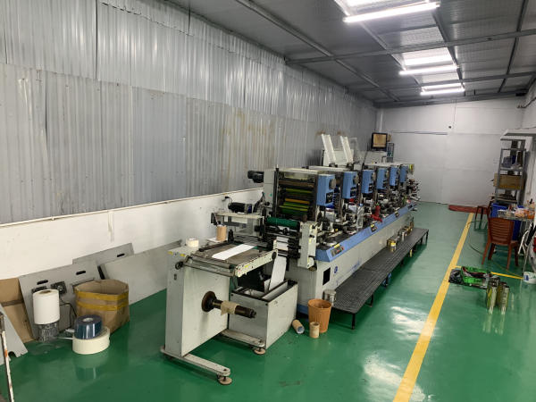 Hình ảnh xưởng sản xuất Hoàng Nam